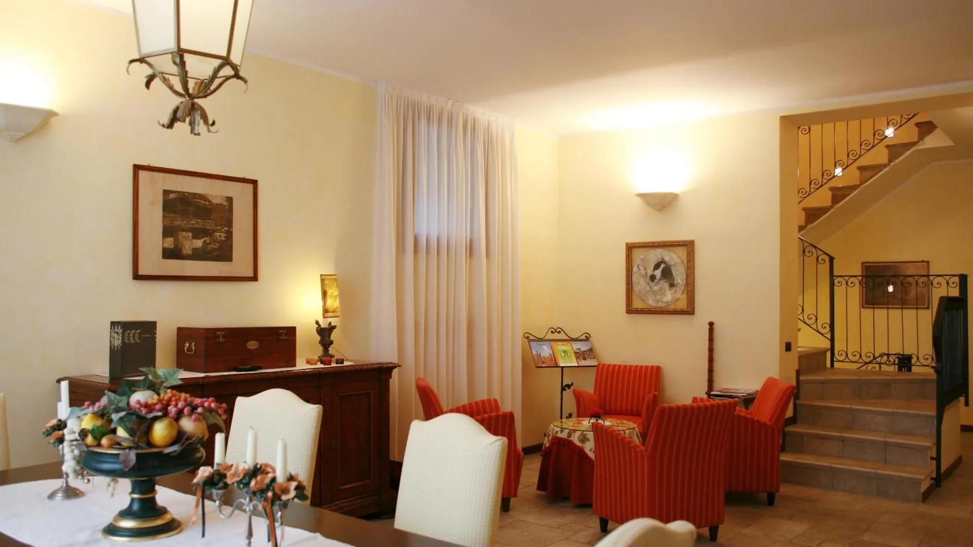 ** Hotel La Valletta Relais Bergamo Włochy