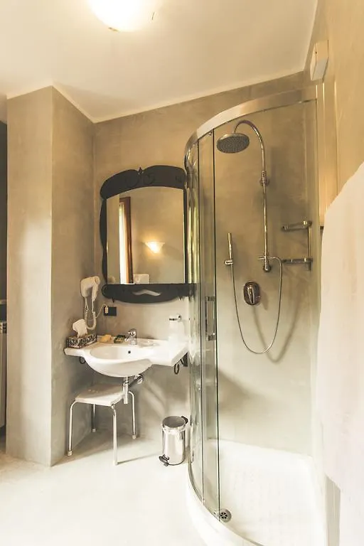 La Valletta Relais Bergamo Włochy